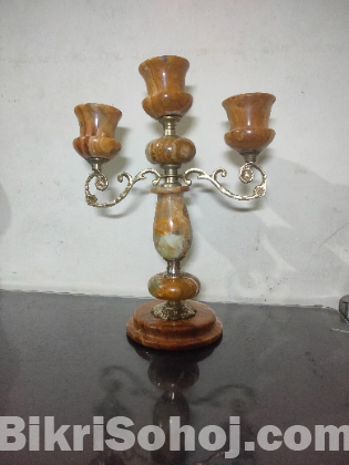 রাজকীয় ভিন্টেজ অনিক্স মার্বেল ও পিতলের ৩-মাথা মোমদানি